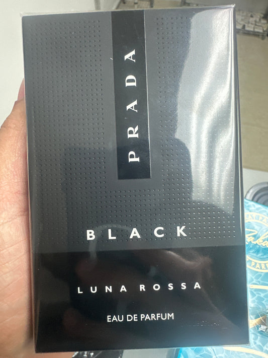 PRADA CARBÓN BLACK