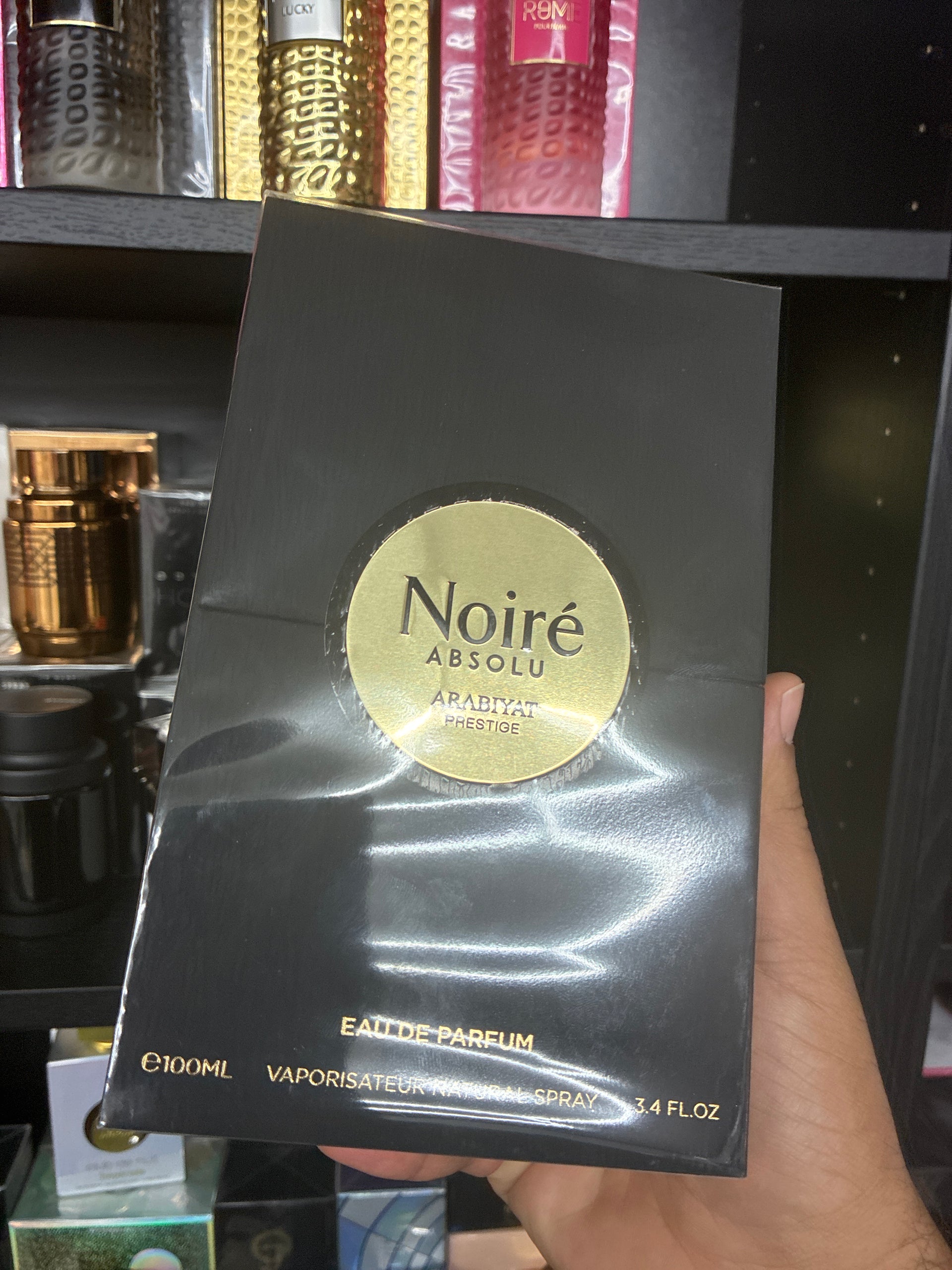 NOIRE ABSOLU