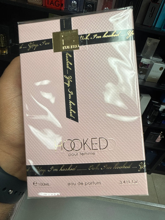 HOOKED WOMEN